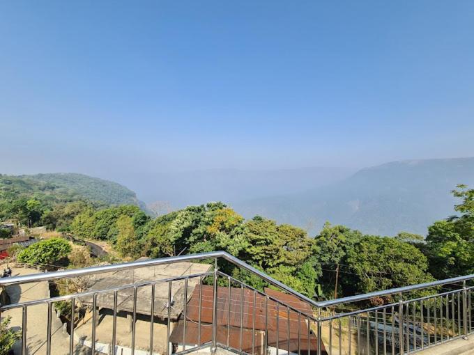 Rendezvous Resort Cherrapunji Esterno foto