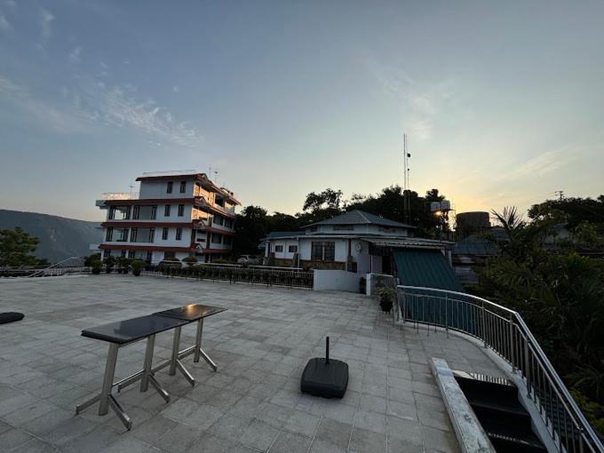 Rendezvous Resort Cherrapunji Esterno foto